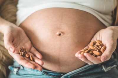 se pueden comer almmendras en el embarazo